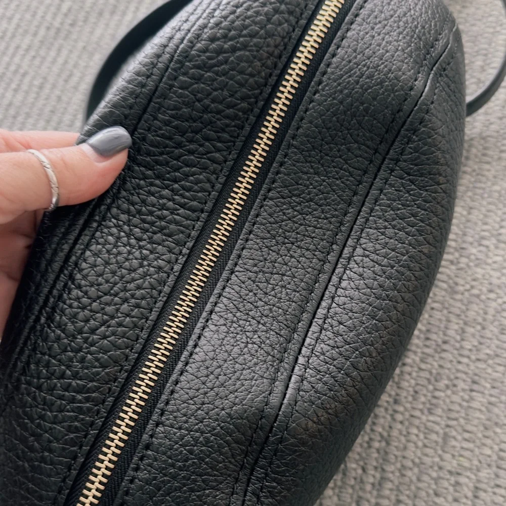 Michael Kors black pebble leather handbag crossbody. Like brand new - Picture 7 of 7